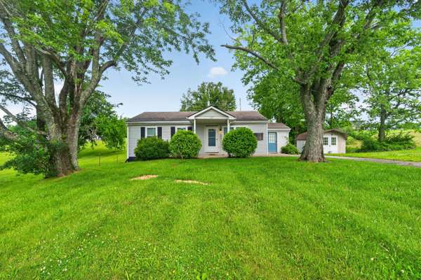1127 Pine Crest Road, Lancaster, KY 40444