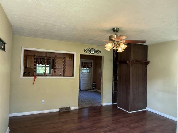511 Pinewood Drive, Nicholasville, KY 40356