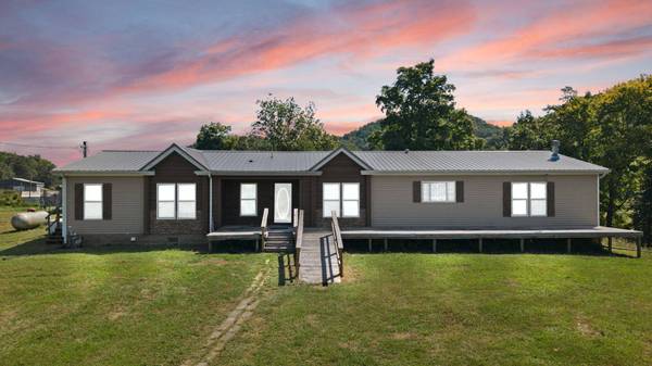 620 Black Pike, Hustonville, KY 40437