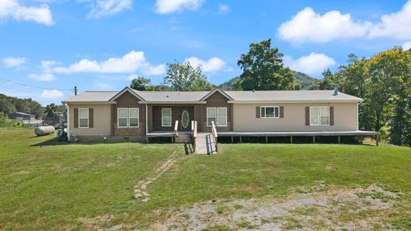 620 Black Pike, Hustonville, KY 40437