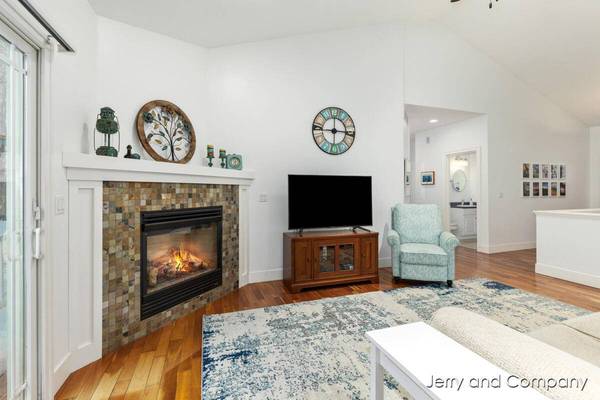 10302 Crabapple Lane, Zeeland, MI 49464