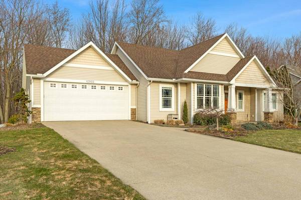 10302 Crabapple Lane, Zeeland, MI 49464