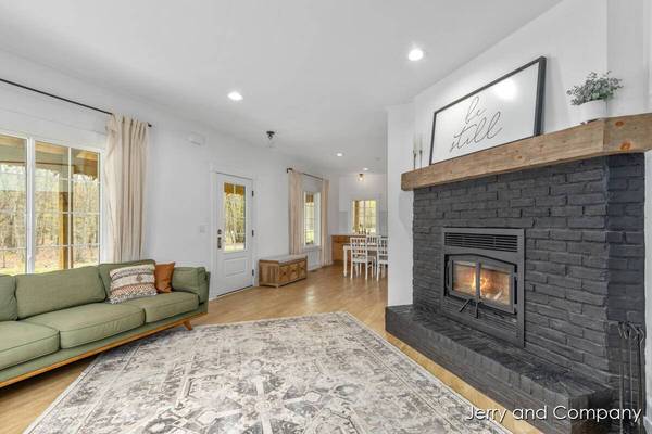 3670 Hunters Creek Drive, Hamilton, MI 49419