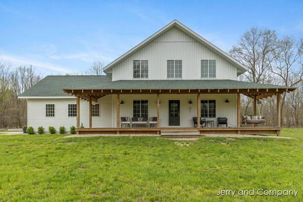 3670 Hunters Creek Drive, Hamilton, MI 49419