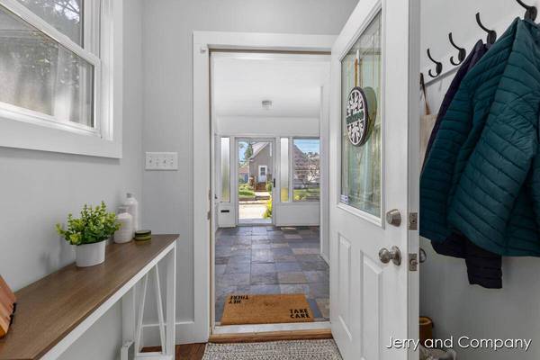 541 Howard Avenue, St. Joseph, MI 49085