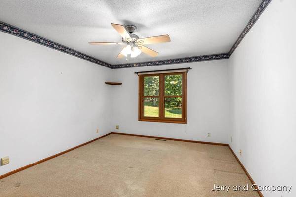 313 Maple Creek Court, Holland, MI 49423