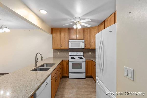 313 Maple Creek Court, Holland, MI 49423