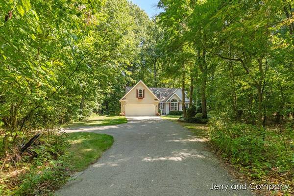 5932 Wilderness Trail, Hamilton, MI 49419