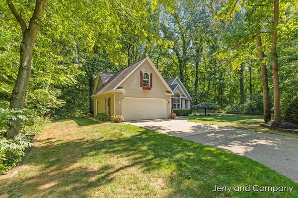 5932 Wilderness Trail, Hamilton, MI 49419