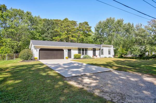 1559 Post Avenue, Holland, MI 49424