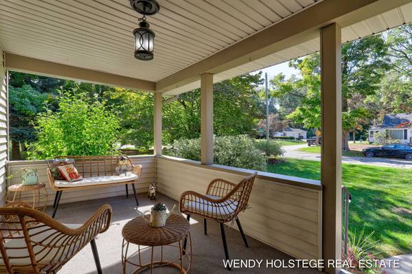 655 Lugers Road, Holland, MI 49423