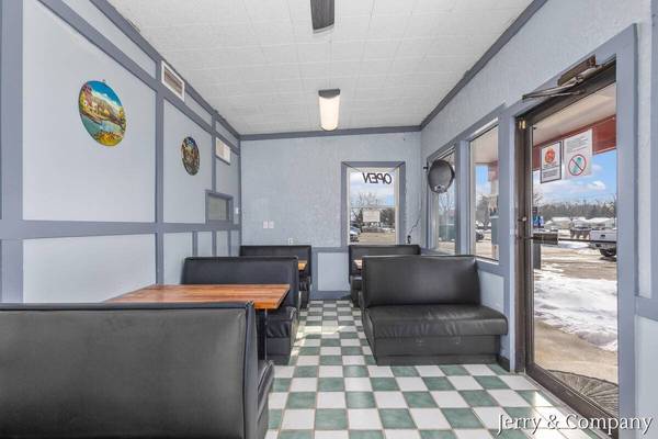 517 Butternut Drive, Holland, MI 49424