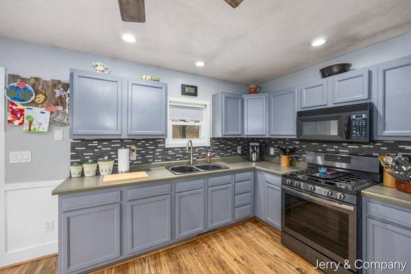 29535 22nd Avenue, Gobles, MI 49055