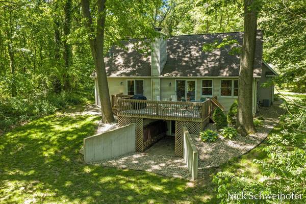 5932 Wilderness Trail, Hamilton, MI 49419