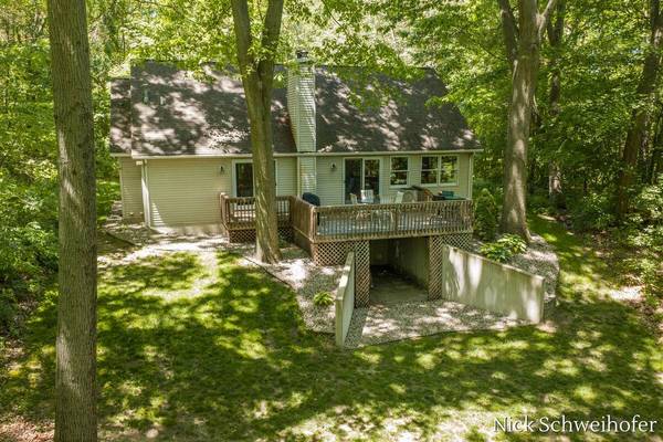 5932 Wilderness Trail, Hamilton, MI 49419