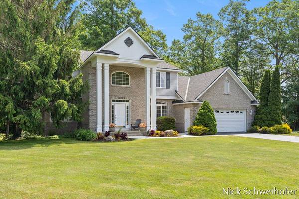 11220 Oak Grove Road, Grand Haven, MI 49417