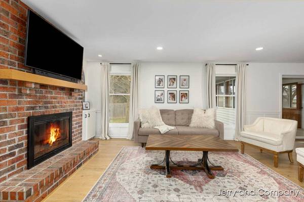 2004 Brunsink NE Drive, Grand Rapids, MI 49503