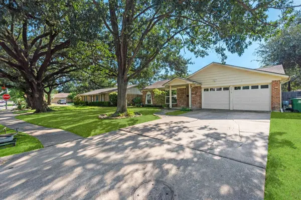 3010 Westerland DR, Houston, TX 77063