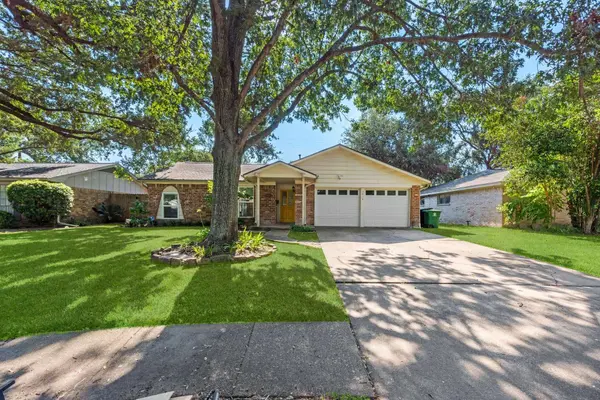 3010 Westerland DR, Houston, TX 77063