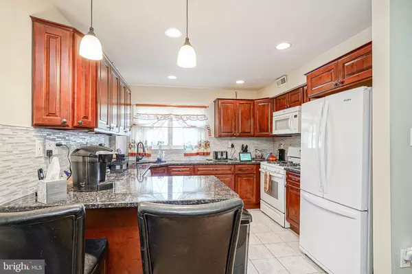 3537 CHURCHILL LN, Philadelphia, PA 19114