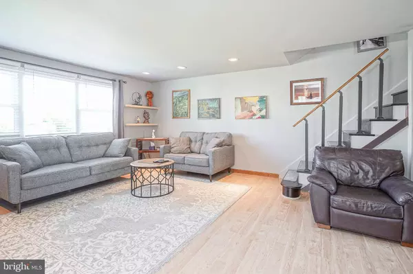 8824 DEWEES ST, Philadelphia, PA 19152