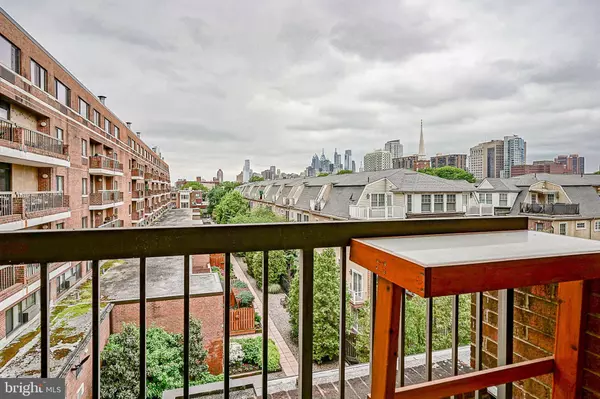 200-10 LOMBARD ST #601, Philadelphia, PA 19147