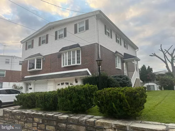 8218 WINTHROP ST, Philadelphia, PA 19136