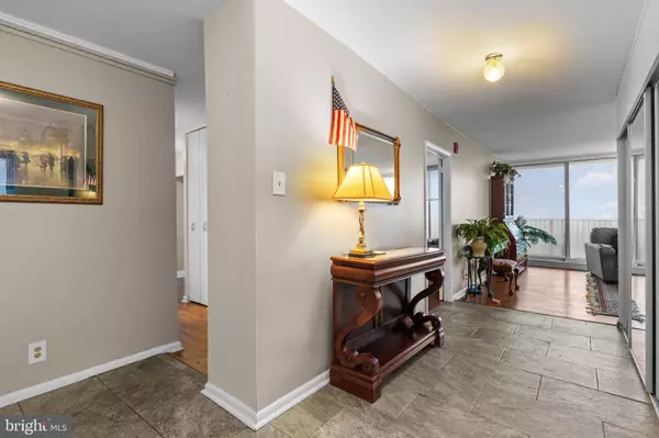 3900 FORD RD #20O, Philadelphia, PA 19131