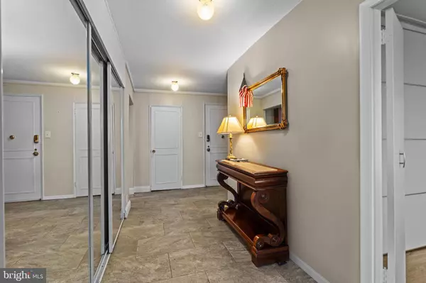 3900 FORD RD #20O, Philadelphia, PA 19131