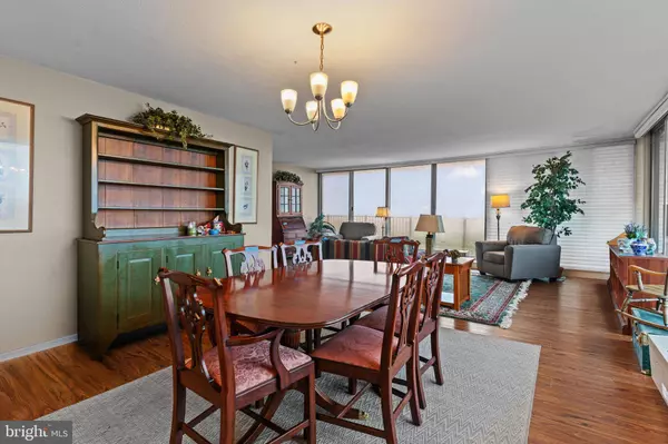 3900 FORD RD #20O, Philadelphia, PA 19131