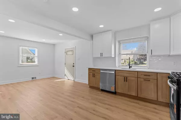 3165 WESTON ST, Philadelphia, PA 19136