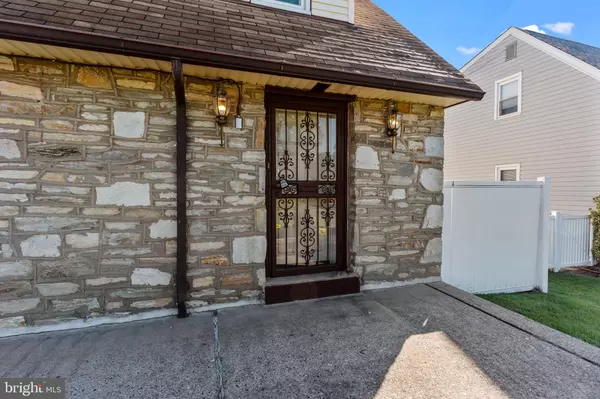 3165 WESTON ST, Philadelphia, PA 19136