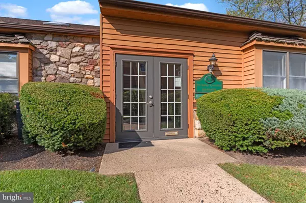 301 OXFORD VALLEY RD #301B, Yardley, PA 19067