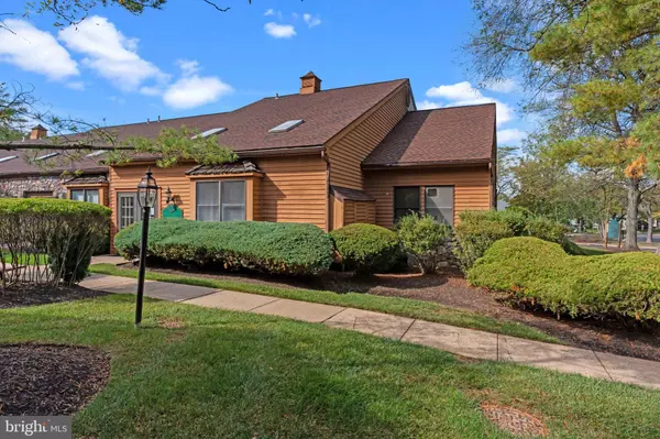 301 OXFORD VALLEY RD #301B, Yardley, PA 19067