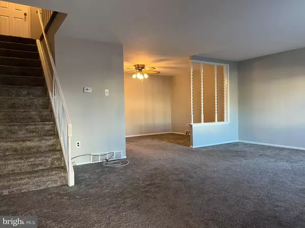 4417 CROSLAND RD, Philadelphia, PA 19154