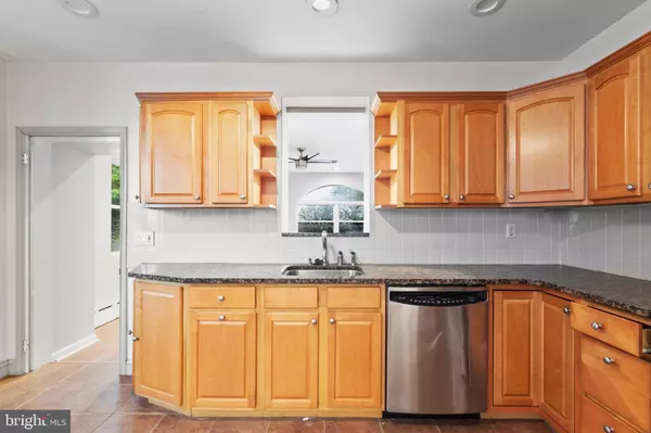 6709 CHARLES ST, Philadelphia, PA 19135