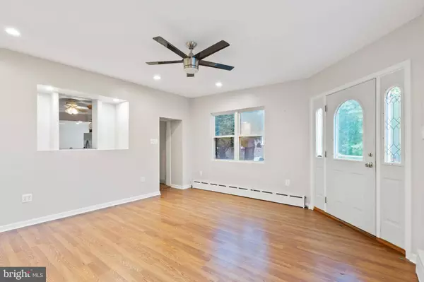 6709 CHARLES ST, Philadelphia, PA 19135