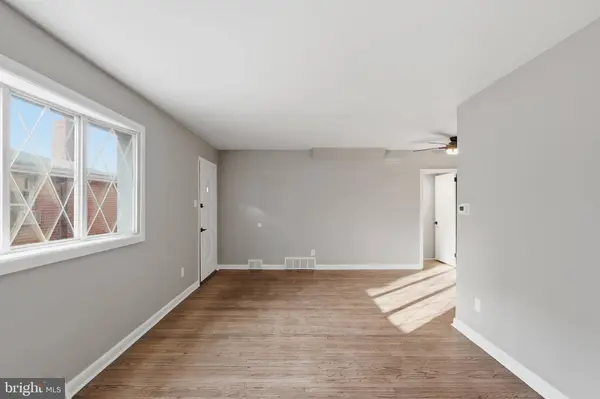 2942 ARLAN AVE, Philadelphia, PA 19136