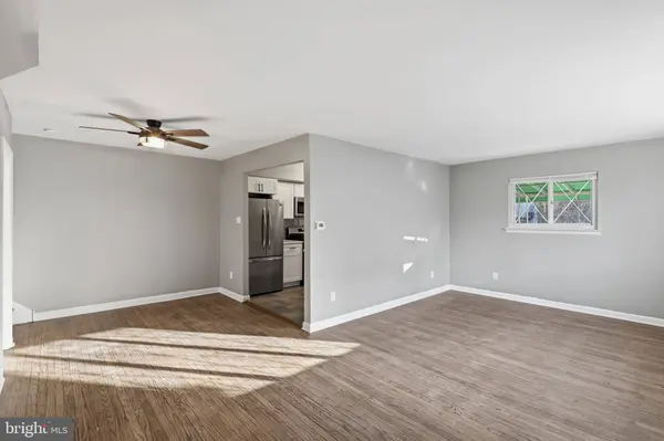 2942 ARLAN AVE, Philadelphia, PA 19136