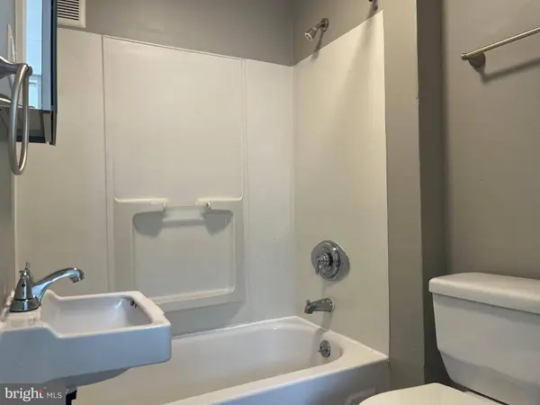 2666-00 BRIDGE ST #1ST FLOOR REAR, Philadelphia, PA 19137