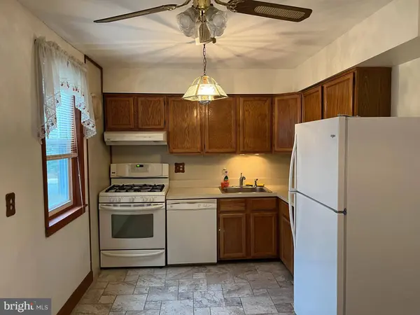 3584 DOWS RD, Philadelphia, PA 19154