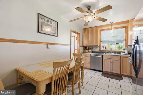 8000 COLFAX ST, Philadelphia, PA 19136