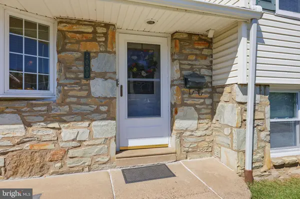 8000 COLFAX ST, Philadelphia, PA 19136