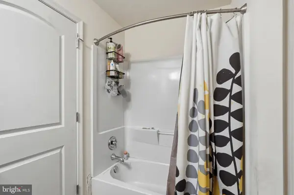 141 GRAYSTONE DR, Feasterville Trevose, PA 19053