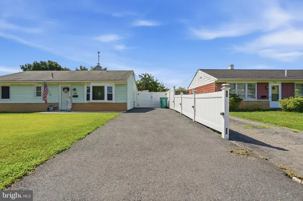 906 MAURI AVE, Croydon, PA 19021
