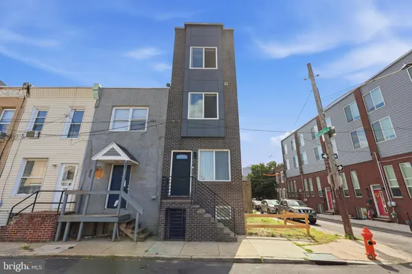 2562 E AUBURN ST, Philadelphia, PA 19134