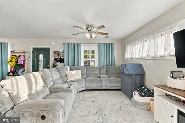 2808 NORCOM RD, Philadelphia, PA 19154