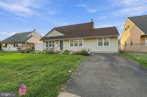 2808 NORCOM RD, Philadelphia, PA 19154