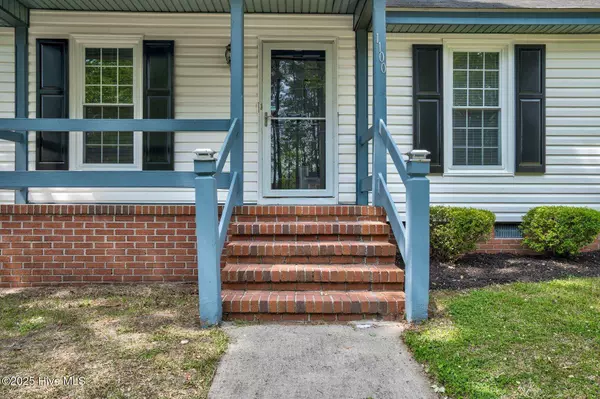 1100 Brandywine LN, Rocky Mount, NC 27804