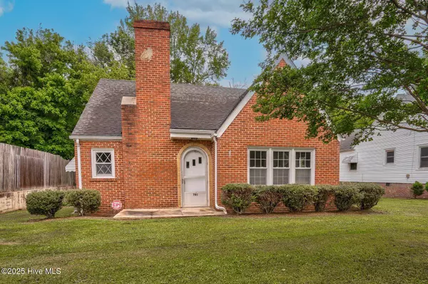 701 E Nash ST, Spring Hope, NC 27882